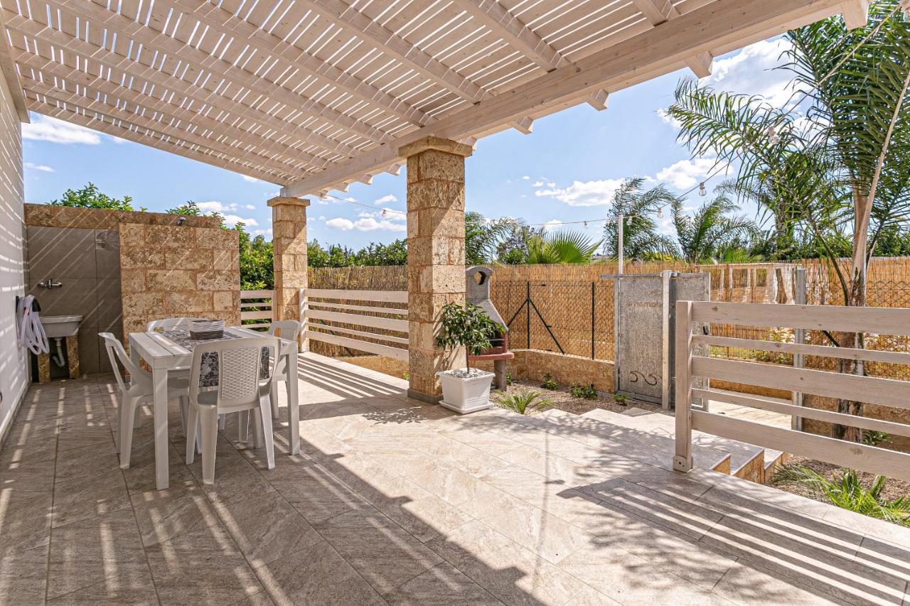 Resort Almaredamarra Con Piscina E Idromassaggio Sul Mare Torre San Giovanni Ugento Luaran gambar