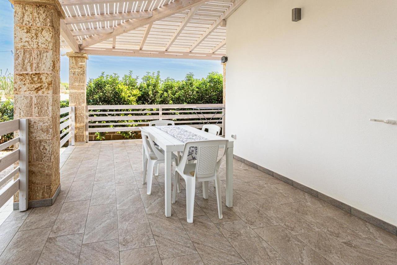 Resort Almaredamarra Con Piscina E Idromassaggio Sul Mare Torre San Giovanni Ugento Luaran gambar