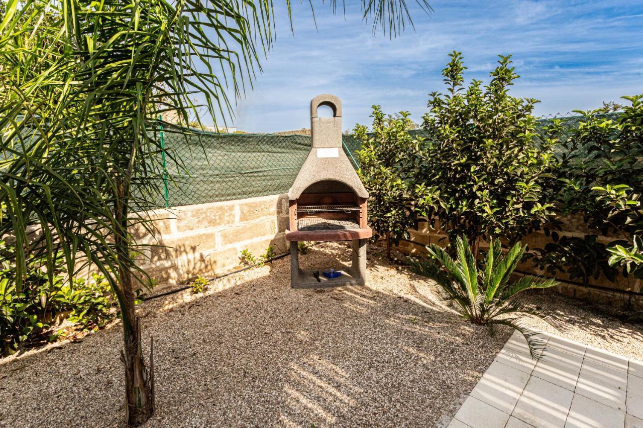 Resort Almaredamarra Con Piscina E Idromassaggio Sul Mare Torre San Giovanni Ugento Luaran gambar