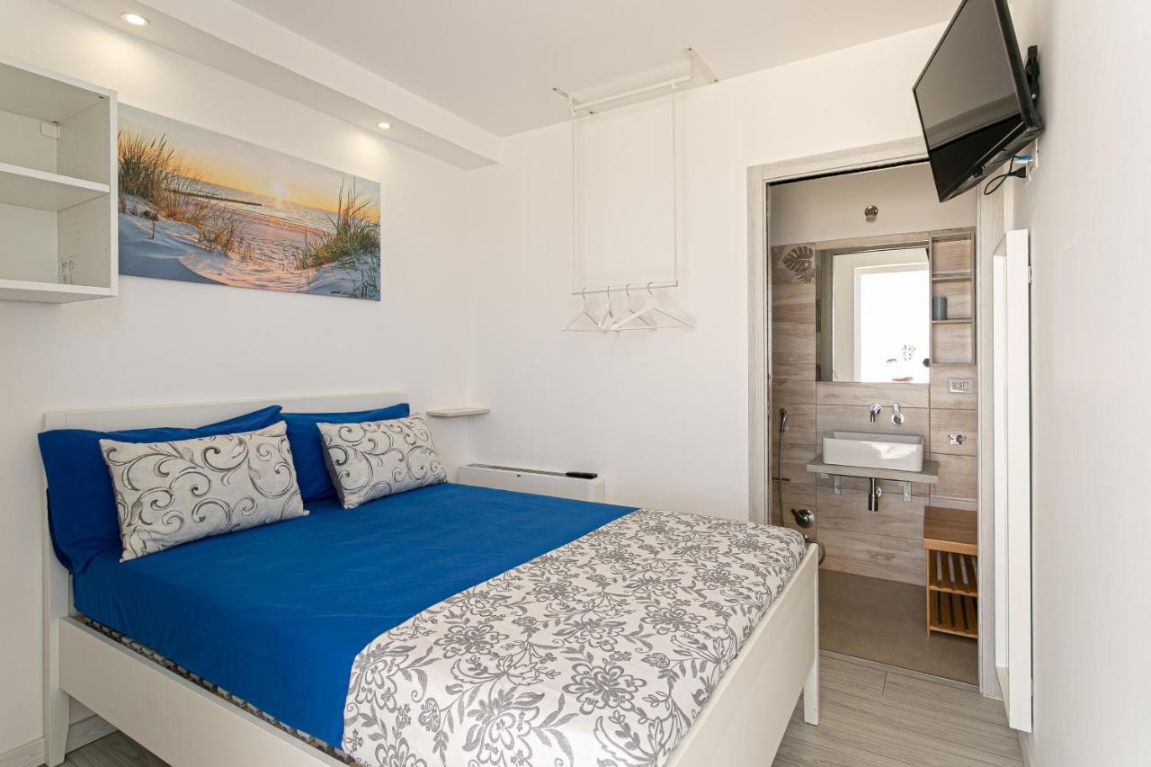 Resort Almaredamarra Con Piscina E Idromassaggio Sul Mare Torre San Giovanni Ugento Luaran gambar